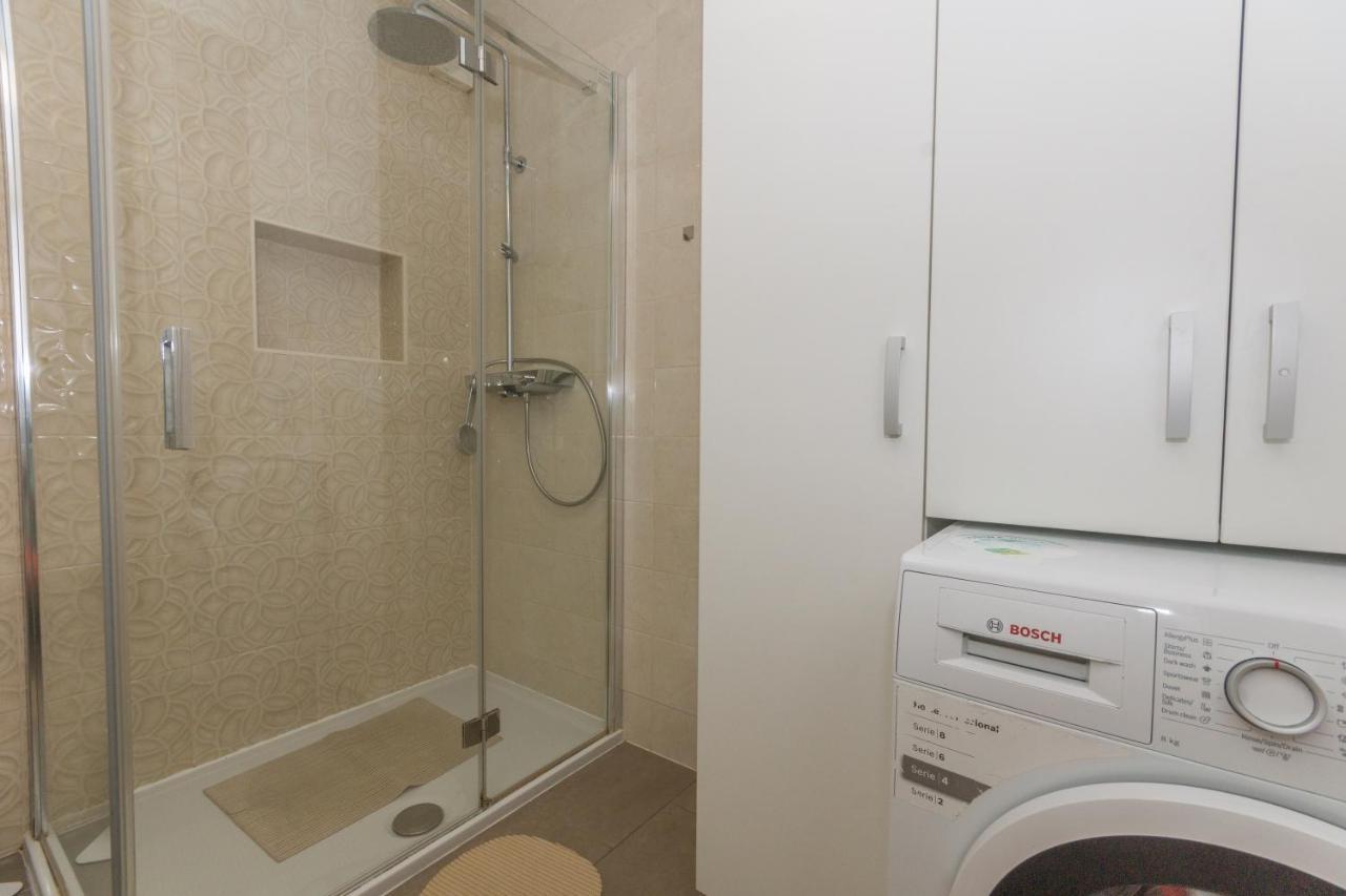 Adria Krk Apartment Đảo Krk Ngoại thất bức ảnh