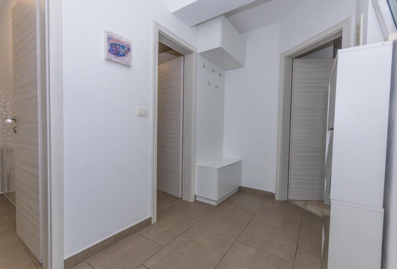 Adria Krk Apartment Đảo Krk Ngoại thất bức ảnh