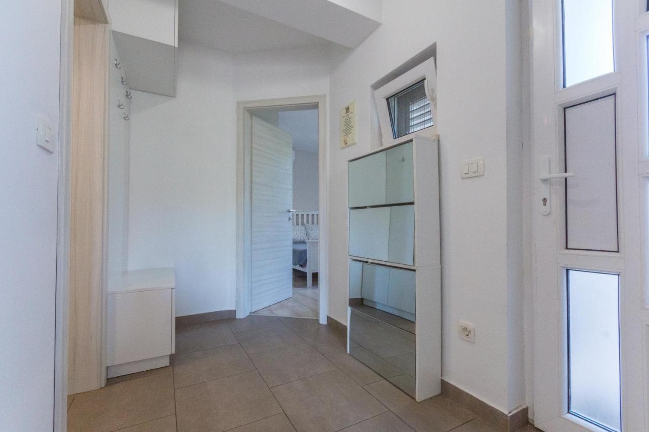 Adria Krk Apartment Đảo Krk Ngoại thất bức ảnh