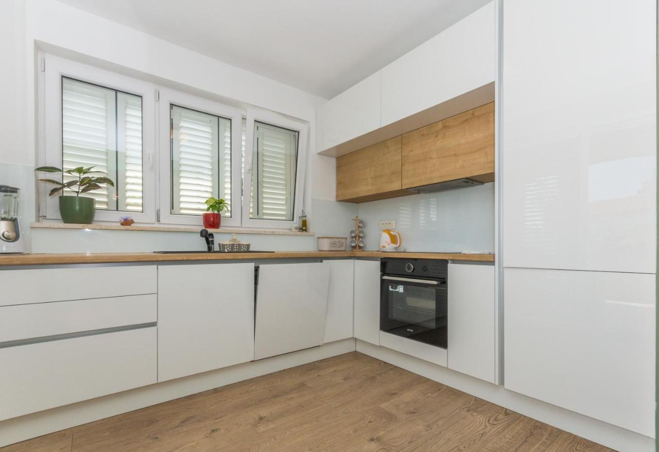 Adria Krk Apartment Đảo Krk Ngoại thất bức ảnh