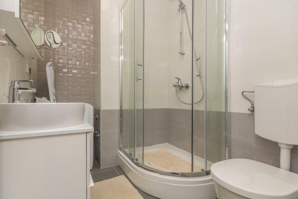 Adria Krk Apartment Đảo Krk Ngoại thất bức ảnh